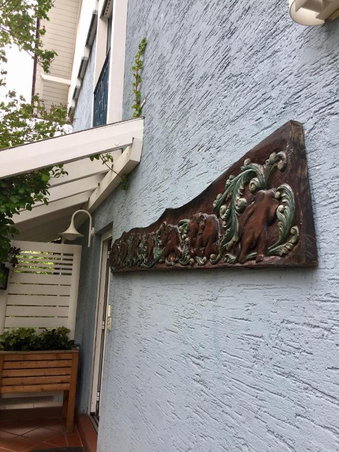 Blaues Haus Apartment Niederdorfelden Exterior foto